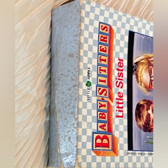 Babysitter: Little Sister Set # 13-16 scholastic with duster case - Picture 4 of 5